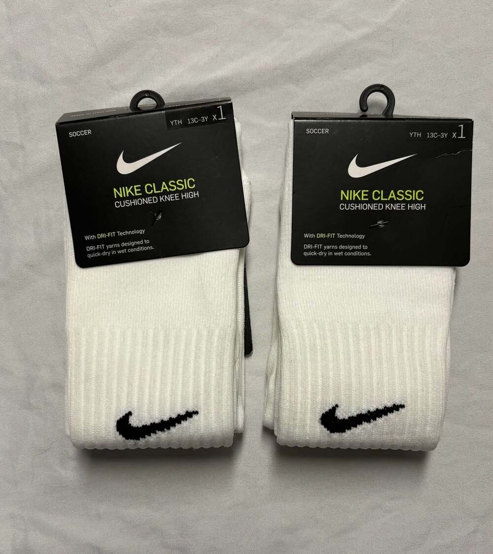 Nike Classic Cushioned Knee High Soccer Socks Youth Size 13C-3Y White